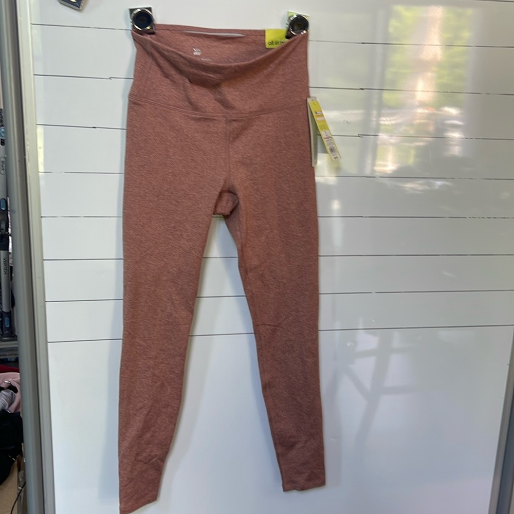 NWT ADULT SMALL LEGGINGS